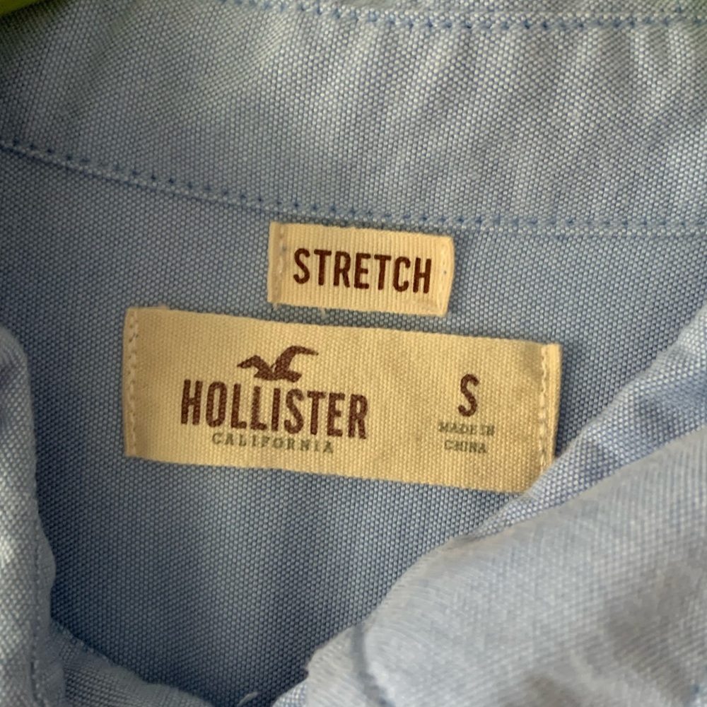 Hollister button down - Picture 3 of 3